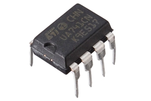 Kodėl IC 741 OP stiprintuvas yra būtinas žinioms apie elektroniką?